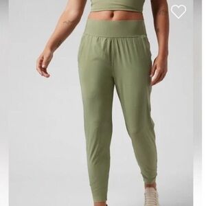 Athleta Sage Green Women's Jogger Pants